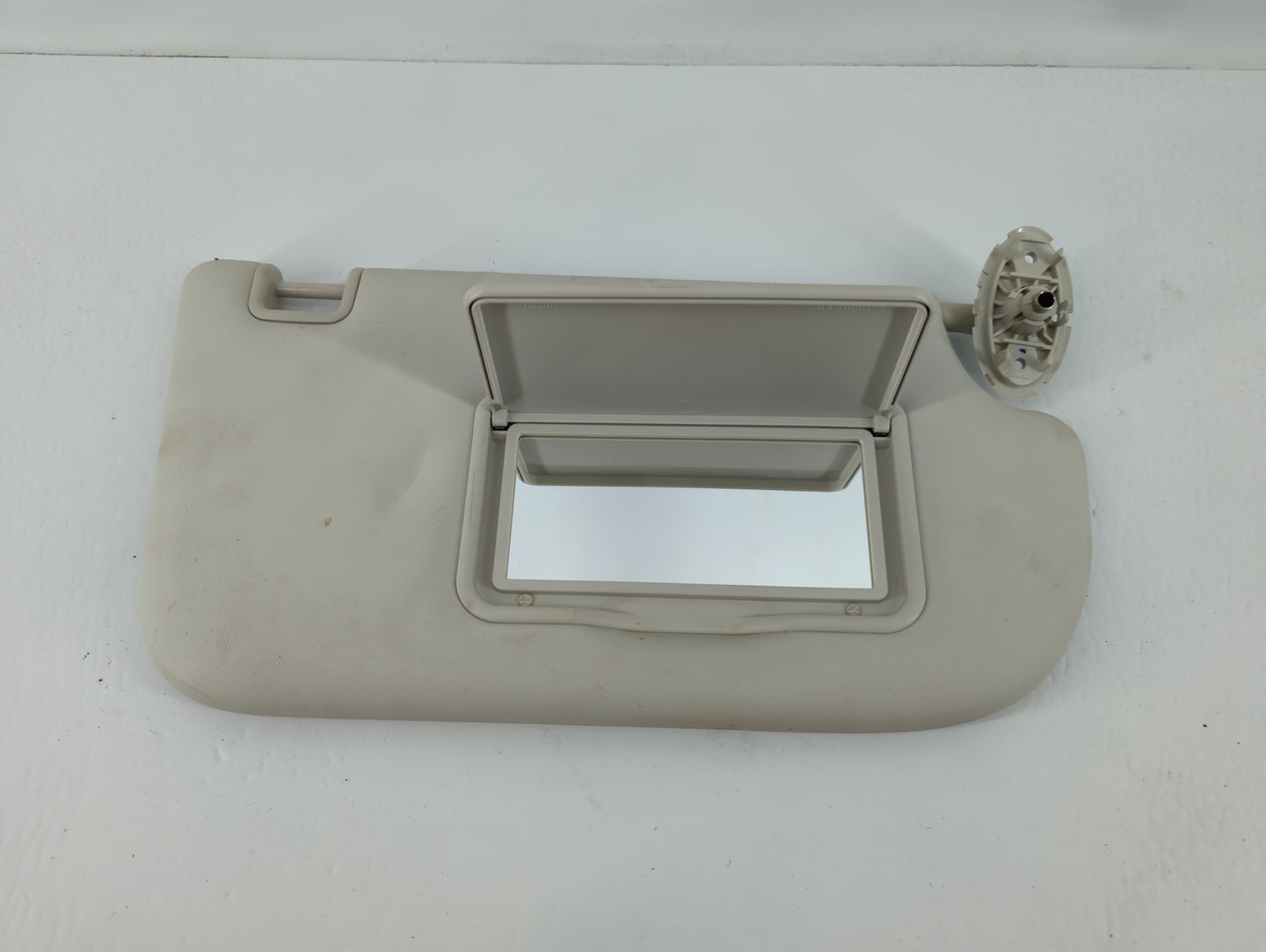 2013-2019 Ford Escape Sun Visor Shade Replacement Passenger Right Mirror Fits Fits 2013 2014 2015 2016 2017 2018 2019 OEM Us