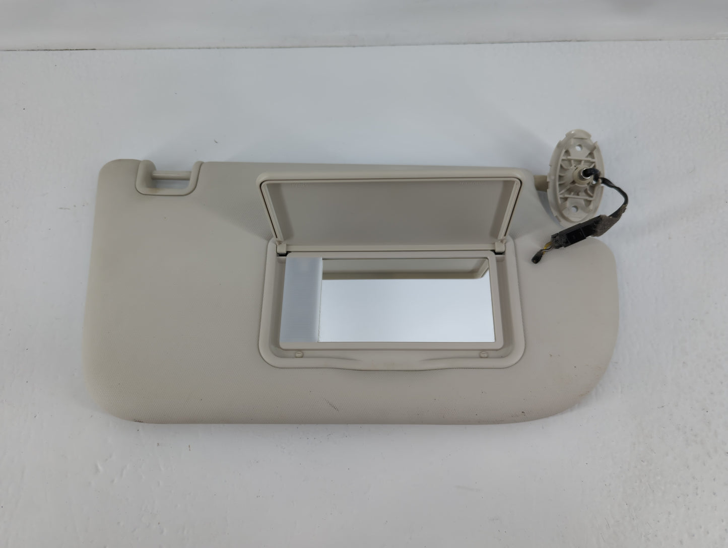 2013-2019 Ford Escape Sun Visor Shade Replacement Passenger Right Mirror Fits Fits 2013 2014 2015 2016 2017 2018 2019 OEM Us