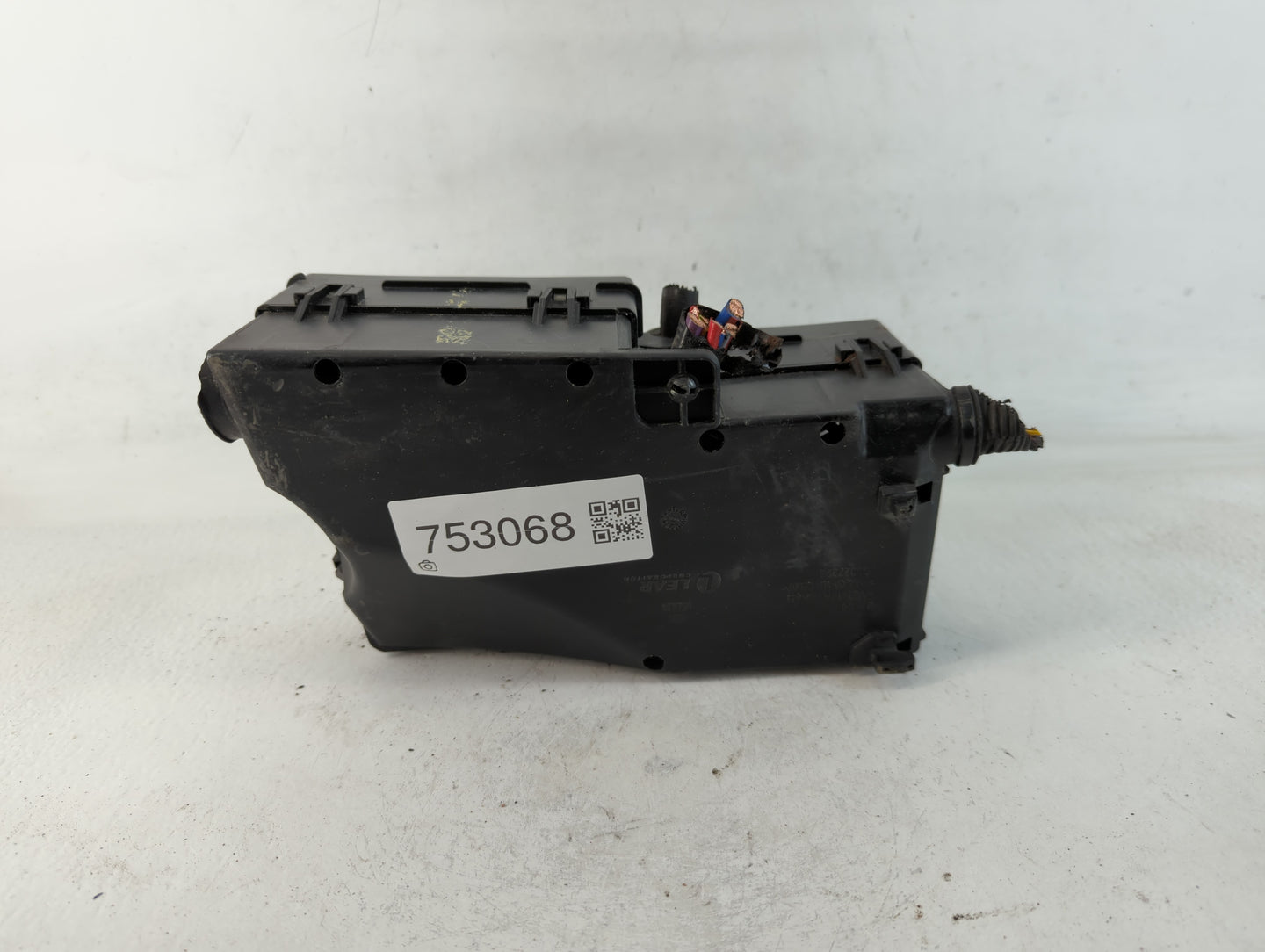 2013-2016 Ford Escape Fusebox Fuse Box Panel Relay Module P/N:E02345500 AV6T-14A067-AD Fits Fits 2013 2014 2015 2016 OEM Use