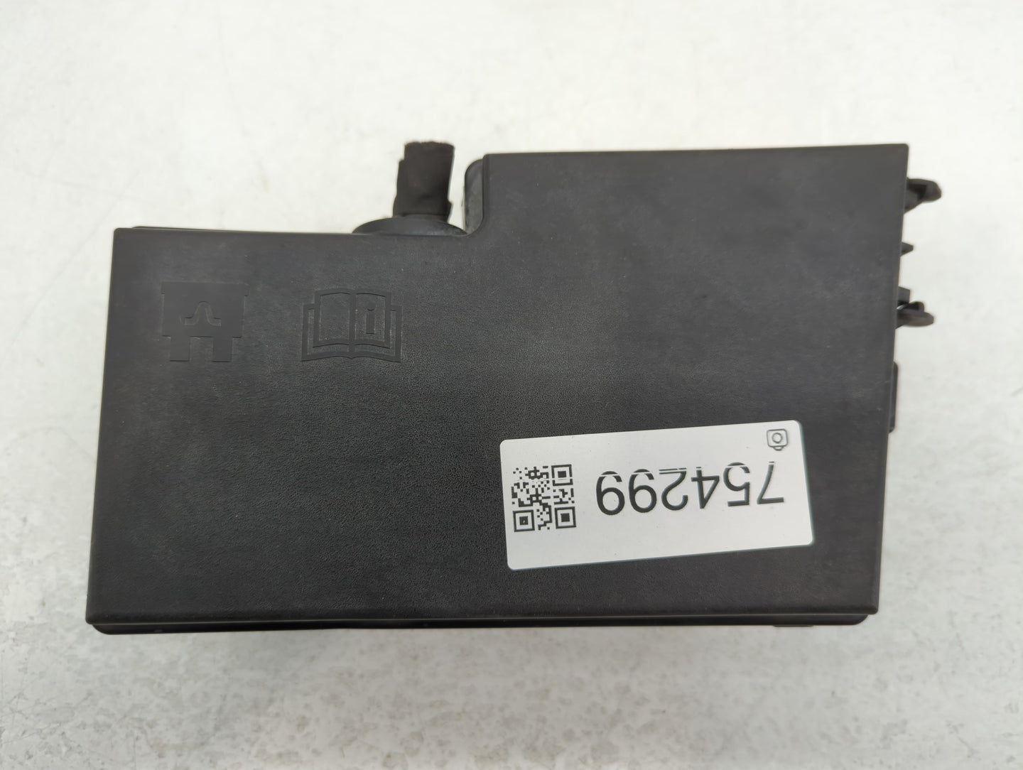 2013-2016 Ford Escape Fusebox Fuse Box Panel Relay Module P/N:AV6T-14A142-AB E0027328 Fits Fits 2013 2014 2015 2016 OEM Used