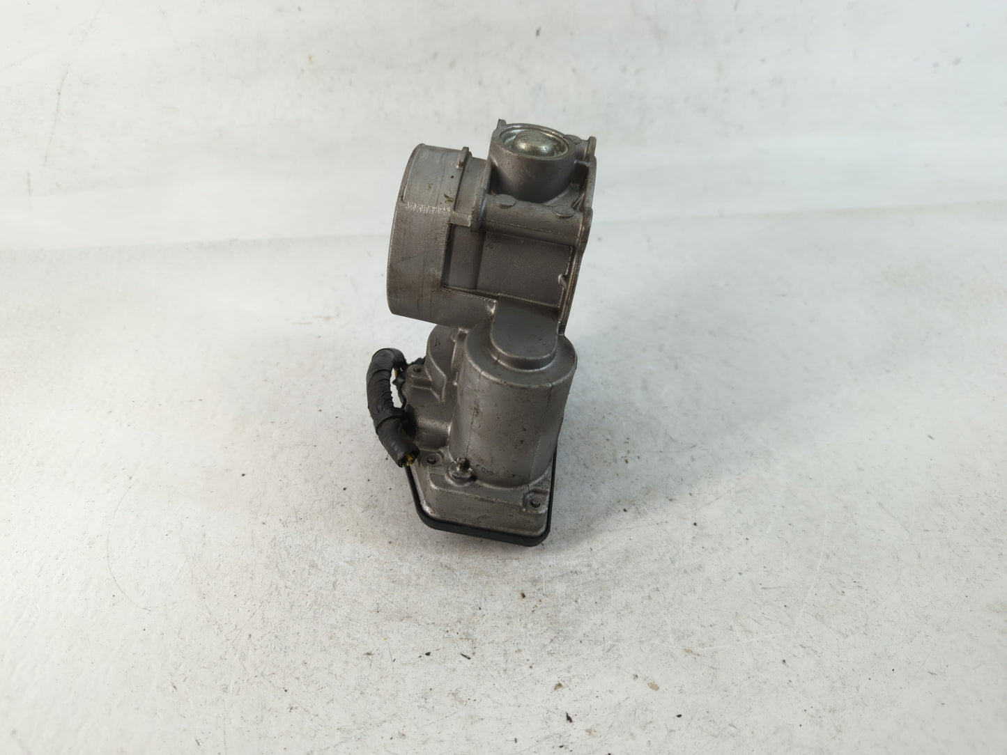 2013-2022 Ford Escape Throttle Body P/N:DS7E-9F991-AF Fits Fits 2013 2014 2015 2016 2017 2018 2019 2020 2021 2022 OEM Used A