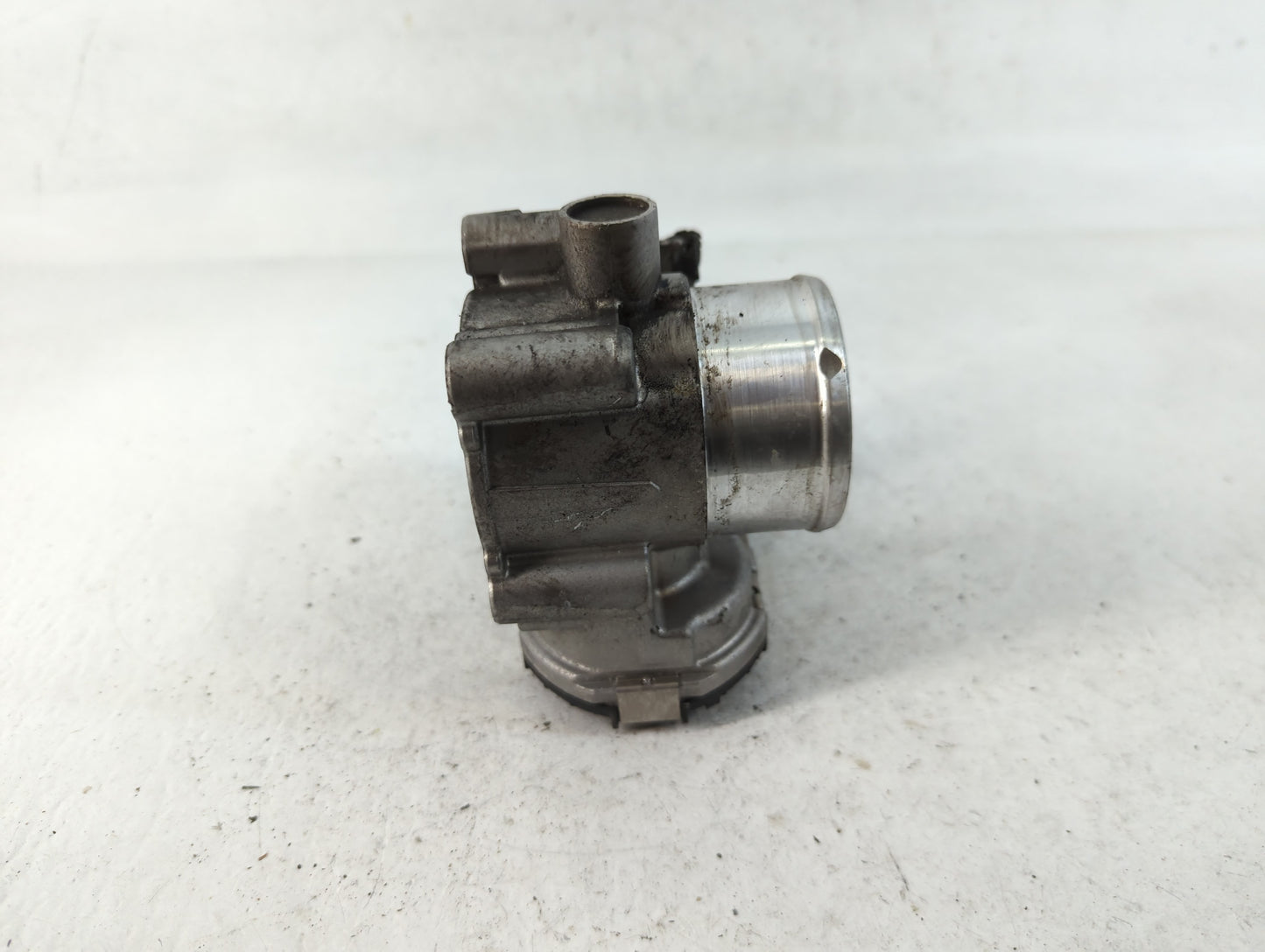2013-2016 Ford Escape Throttle Body P/N:7S7G-9F991-CA Fits Fits 2013 2014 2015 2016 2017 2018 2019 OEM Used Auto Parts - Oem