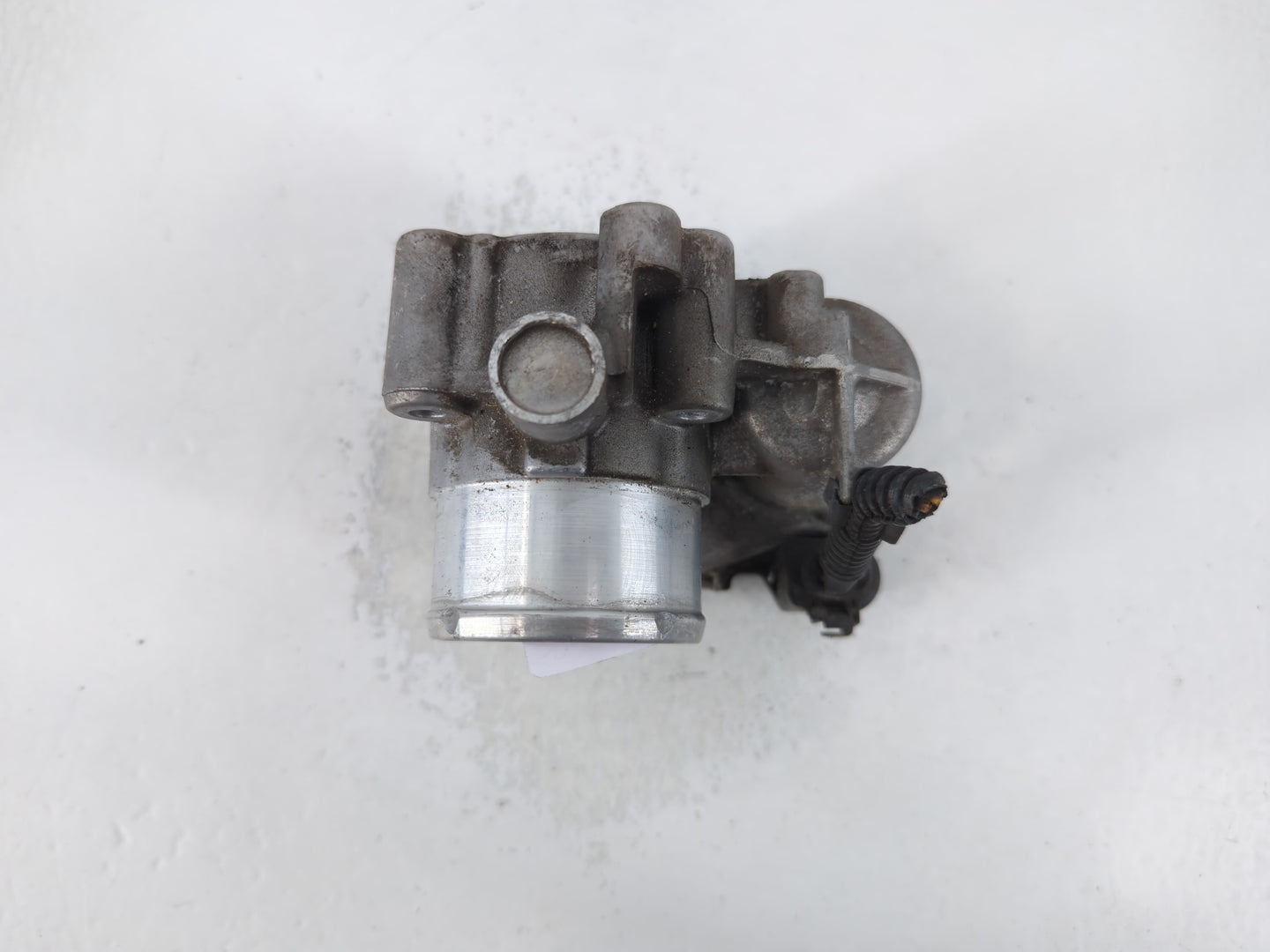 2013-2016 Ford Escape Throttle Body P/N:7S7G-9F991-CA Fits Fits 2013 2014 2015 2016 2017 2018 2019 OEM Used Auto Parts - Oem