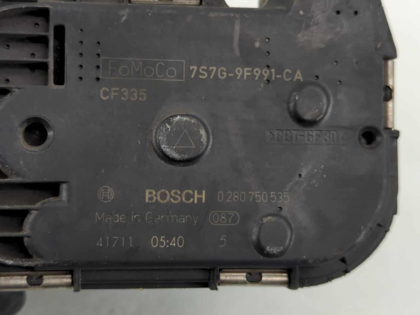 2013-2016 Ford Escape Throttle Body P/N:7S7G-9F991-CA Fits Fits 2013 2014 2015 2016 2017 2018 2019 OEM Used Auto Parts - Oem
