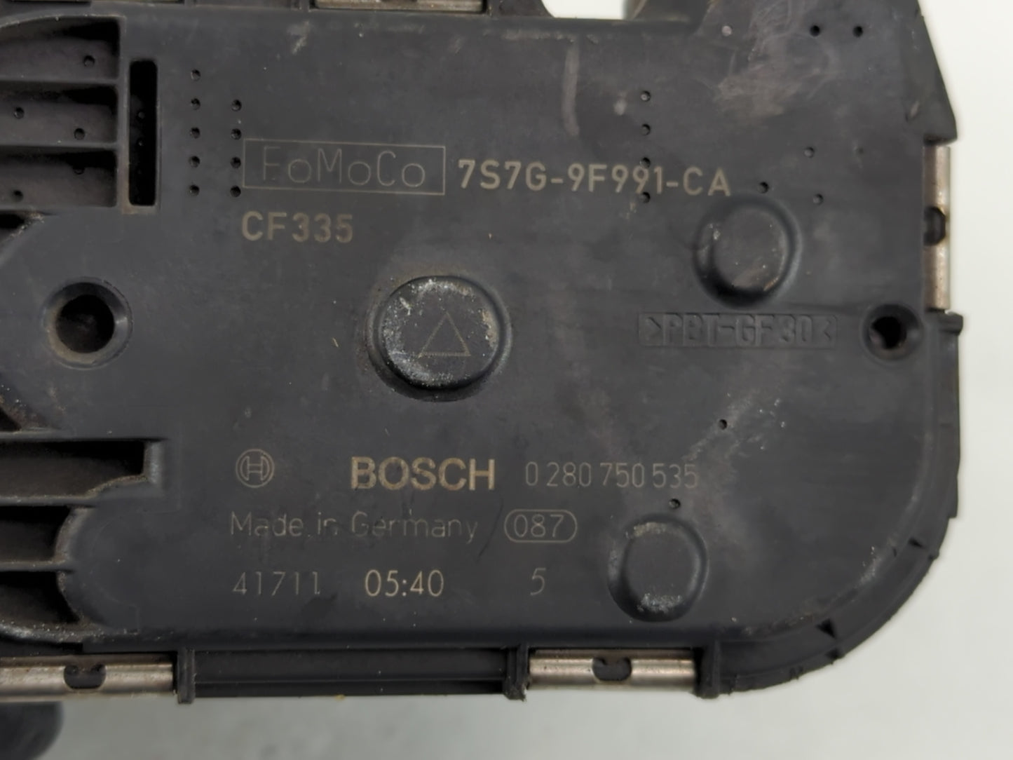 2013-2016 Ford Escape Throttle Body P/N:7S7G-9F991-CA Fits Fits 2013 2014 2015 2016 2017 2018 2019 OEM Used Auto Parts - Oem