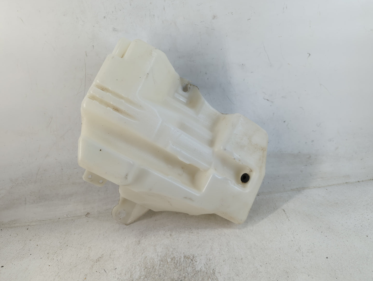 2013-2014 Ford Escape Windshield Washer Fluid Reservoir Bottle Oem - Oemusedautoparts1.com