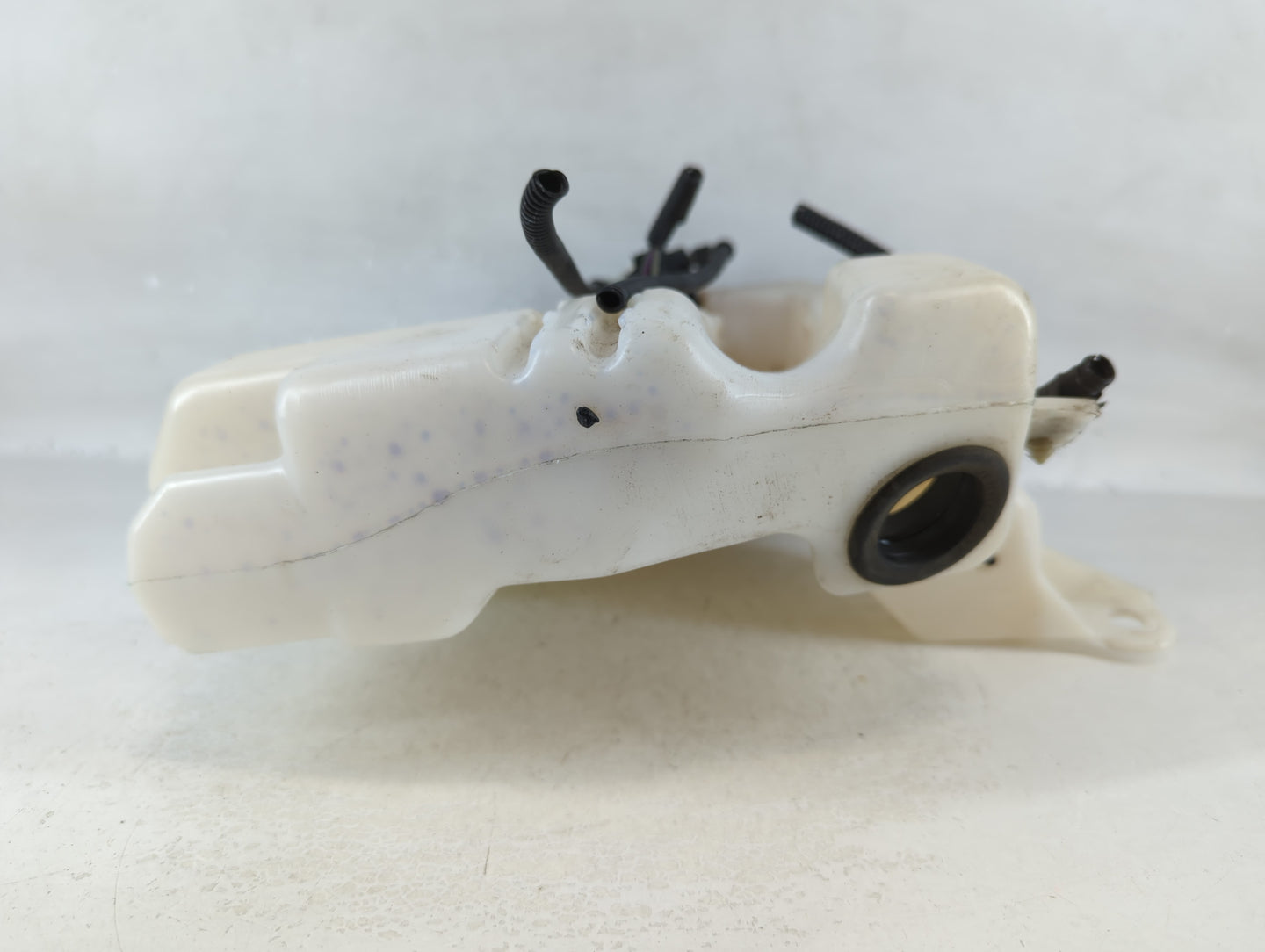 2013-2014 Ford Escape Windshield Washer Fluid Reservoir Bottle Oem 811394 - Oemusedautoparts1.com