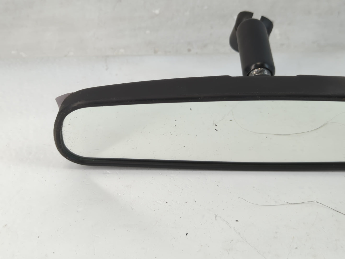 2001-2016 Ford Escape Interior Rear View Mirror Replacement OEM P/N:E8011681 Fits OEM Used Auto Parts - Oemusedautoparts1.co