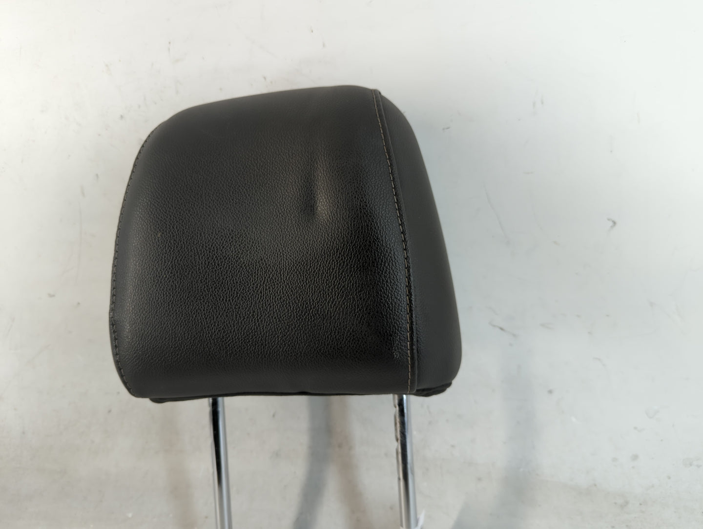 2014 Ford Escape Headrest Head Rest Front Driver Passenger Seat Fits OEM Used Auto Parts - Oemusedautoparts1.com