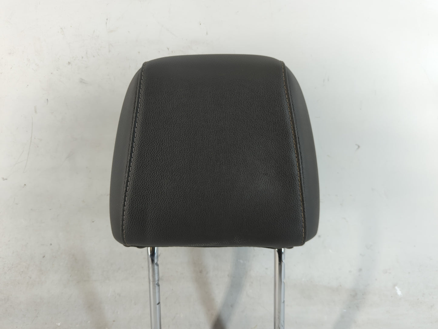 2014 Ford Escape Headrest Head Rest Front Driver Passenger Seat Fits OEM Used Auto Parts - Oemusedautoparts1.com