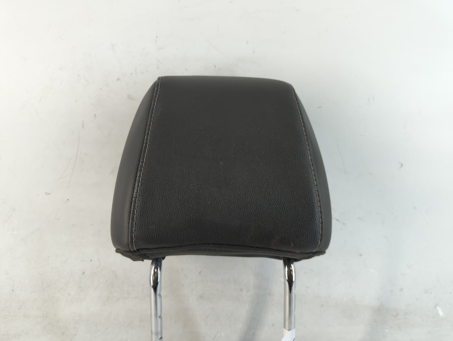 2014 Ford Escape Headrest Head Rest Front Driver Passenger Seat Fits OEM Used Auto Parts - Oemusedautoparts1.com