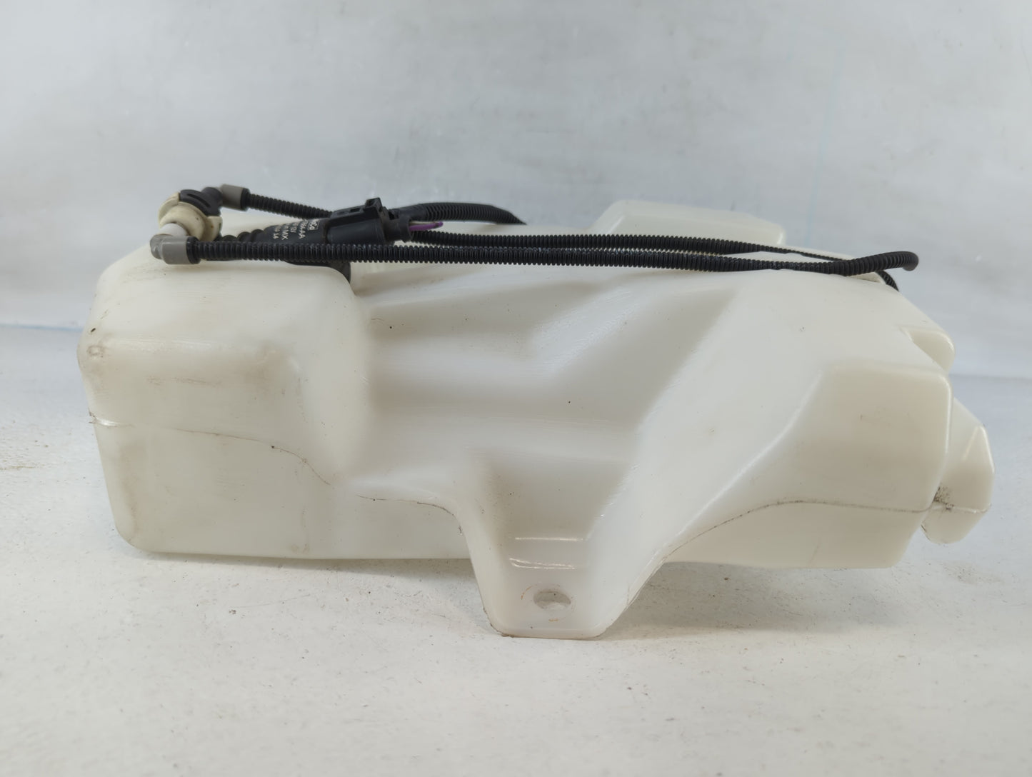 2013-2014 Ford Escape Windshield Washer Fluid Reservoir Bottle Oem - Oemusedautoparts1.com