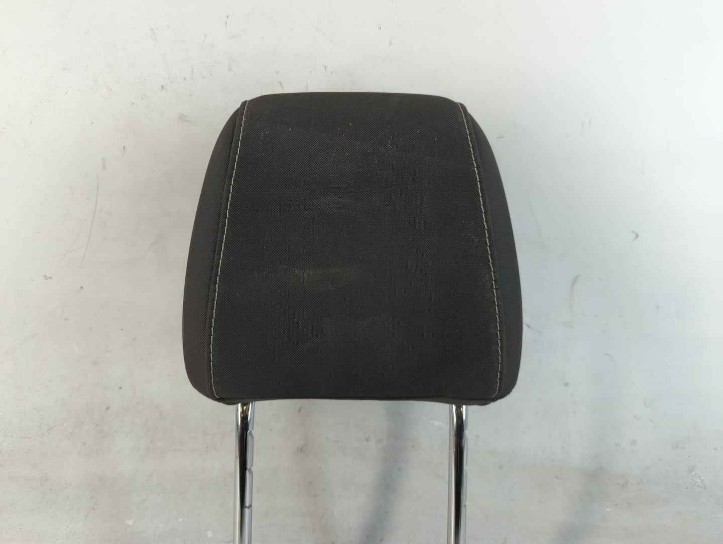 2013-2015 Ford Escape Headrest Head Rest Front Driver Passenger Seat Fits Fits 2013 2014 2015 OEM Used Auto Parts - Oemuseda