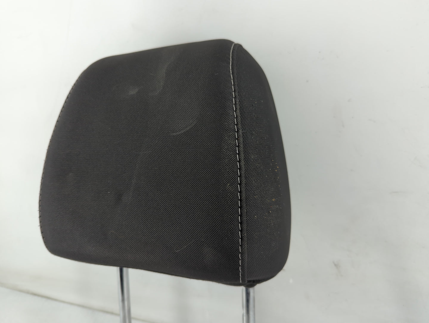 2014 Ford Escape Headrest Head Rest Front Driver Passenger Seat Fits OEM Used Auto Parts - Oemusedautoparts1.com