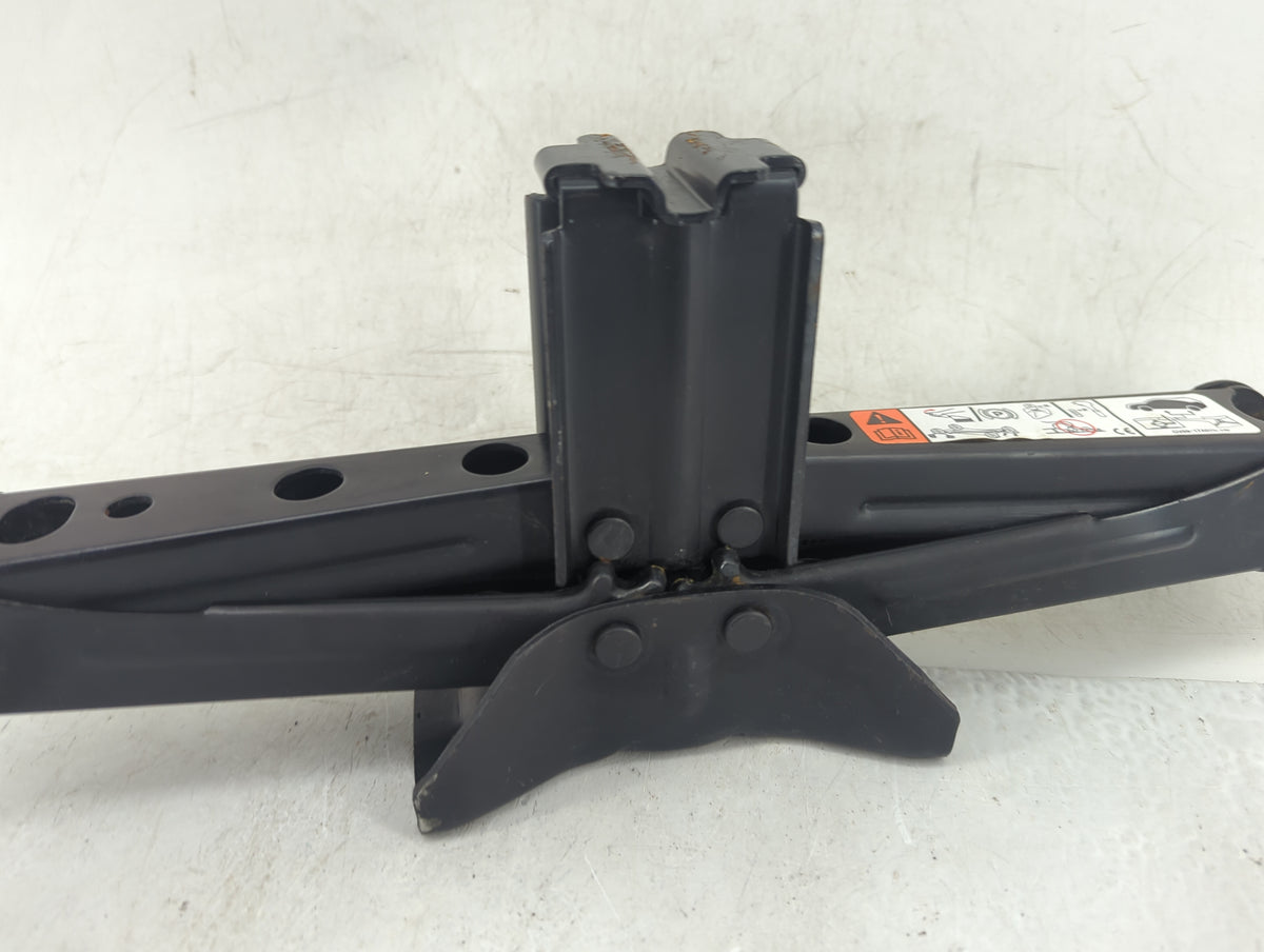 Ford Escape Spare Scissor Car Jack 890944 - Oemusedautoparts1.com