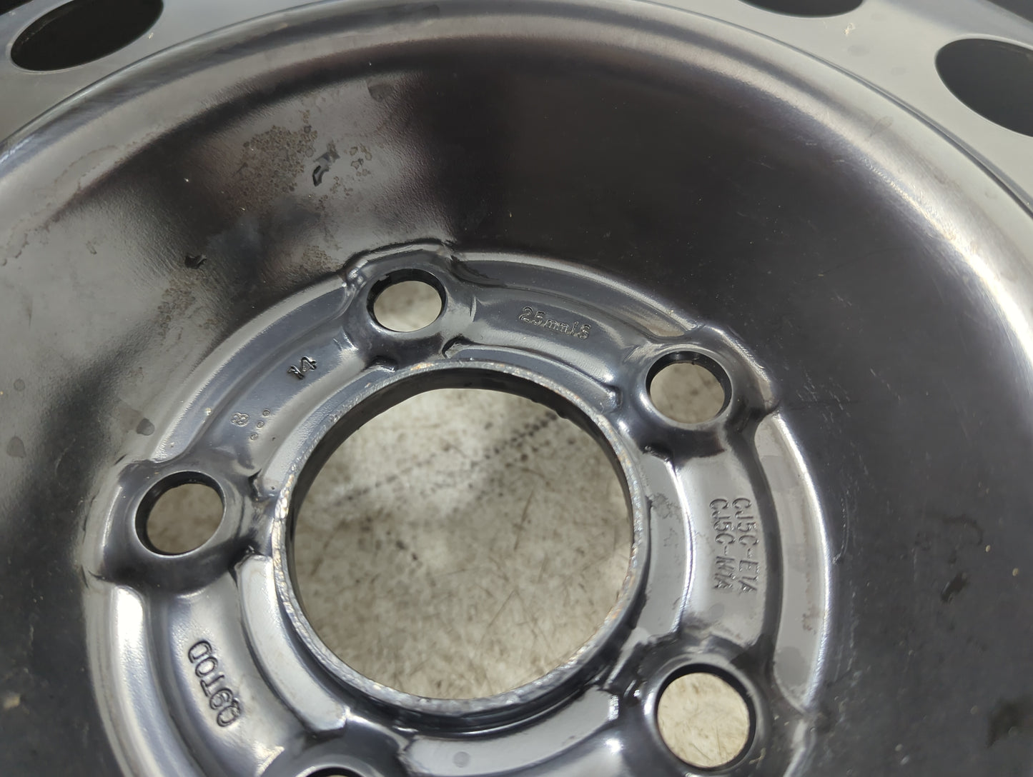 2013-2019 Ford Escape Spare Donut Tire Wheel Rim Oem 890953 - Oemusedautoparts1.com