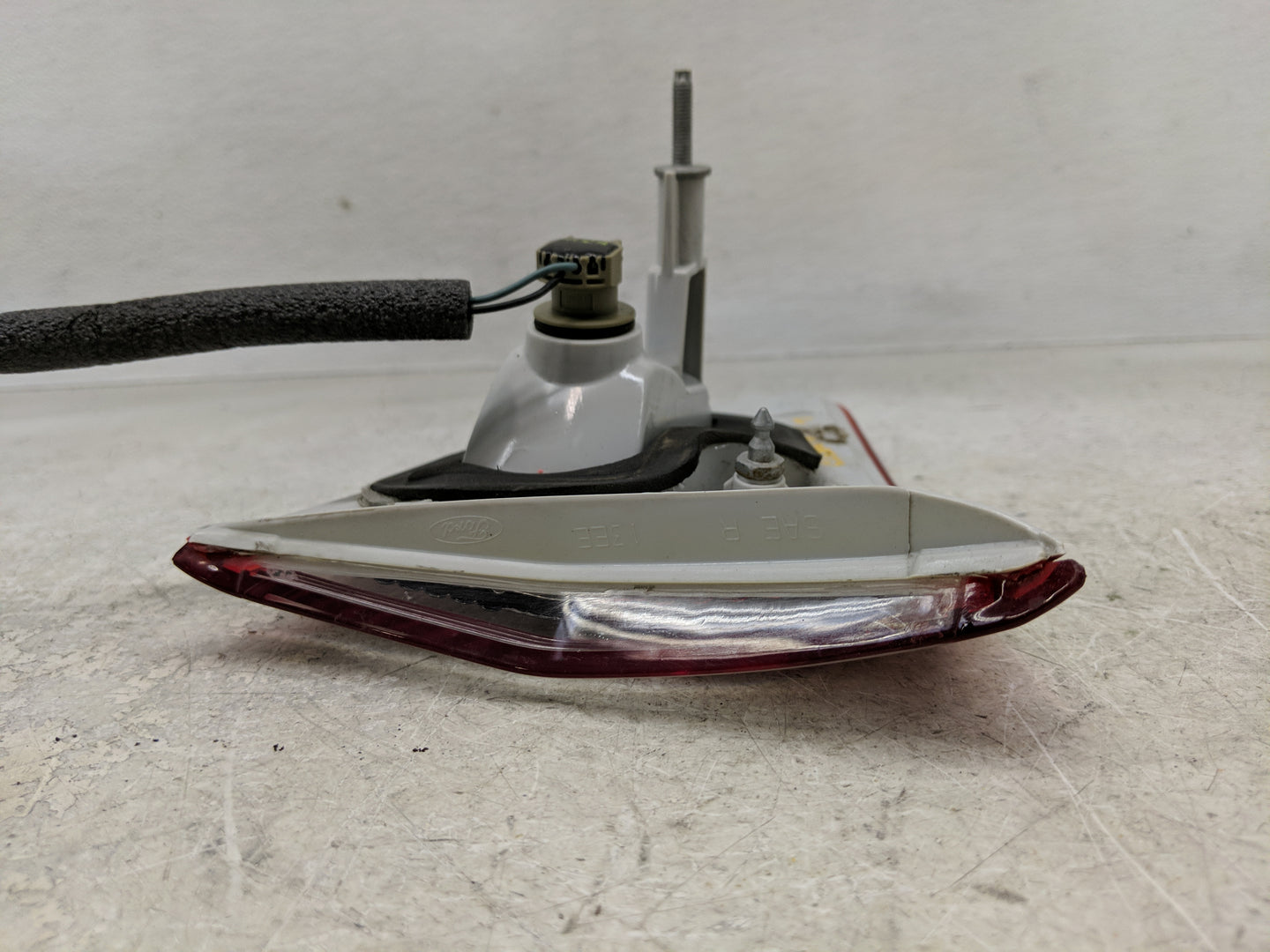 2013 Ford Escape Driver Left Side Tail Light Taillight Deck Lid Mounted - Oemusedautoparts1.com