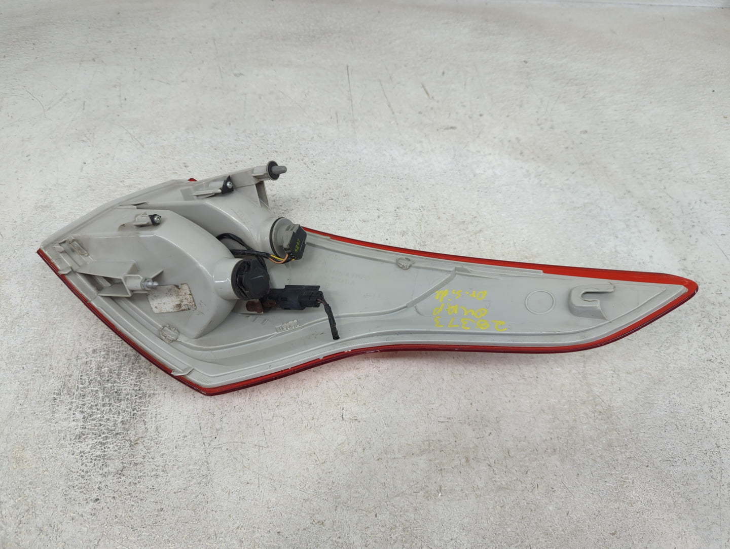 2013-2016 Ford Escape Tail Light Assembly Driver Left OEM Fits Fits 2013 2014 2015 2016 OEM Used Auto Parts - Oemusedautopar