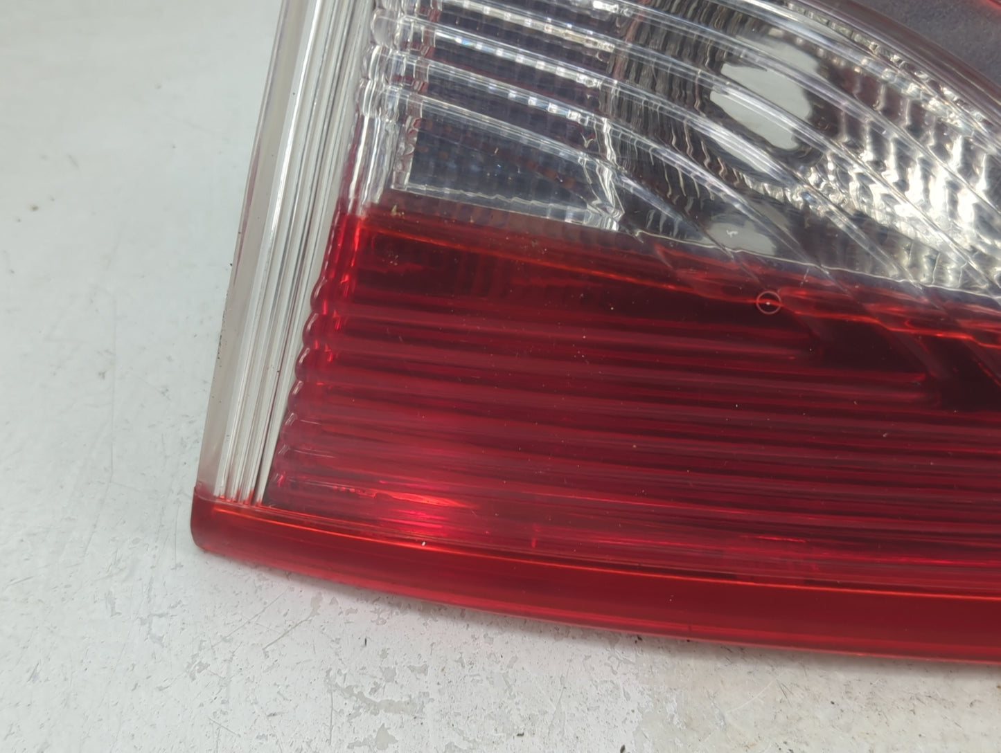 2013-2016 Ford Escape Passenger Right Side Deck Lid Mounted Tail Light - Oemusedautoparts1.com
