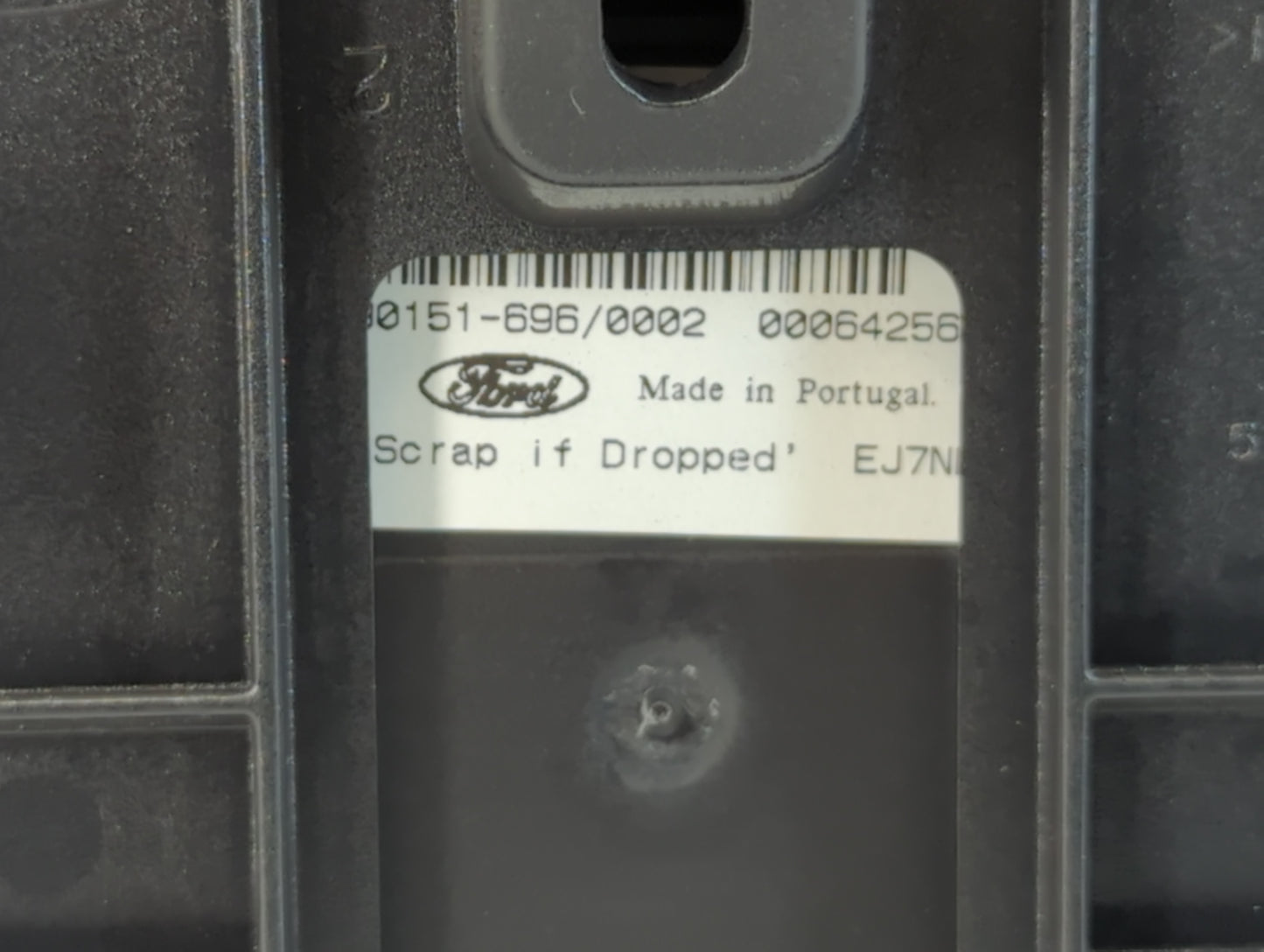 2013-2016 Ford Escape Radio AM FM Cd Player Receiver Replacement P/N:90151-696 Fits Fits 2013 2014 2015 2016 OEM Used Auto P