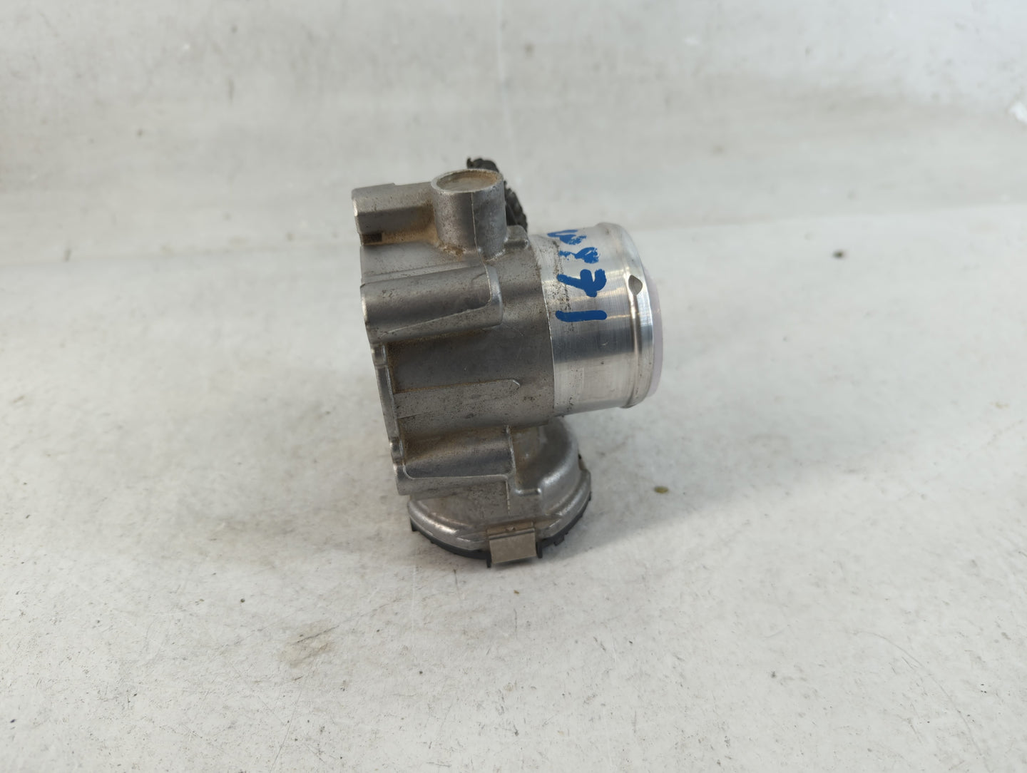 2013-2016 Ford Escape Throttle Body P/N:7S7G-9F991-CA Fits Fits 2013 2014 2015 2016 2017 2018 2019 OEM Used Auto Parts - Oem