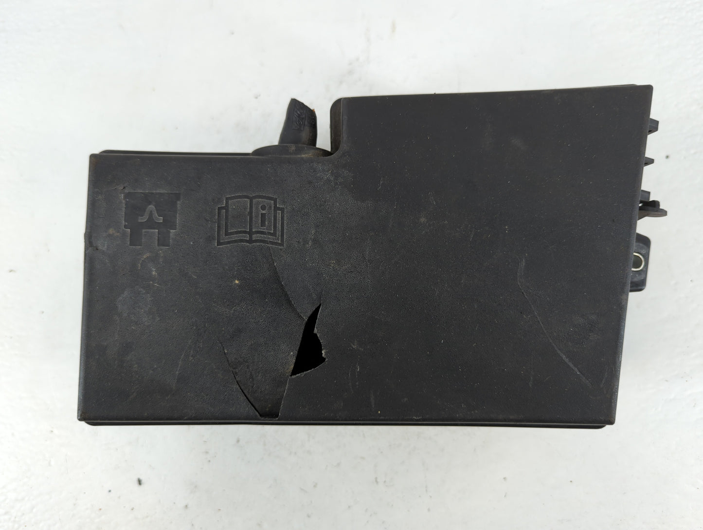 2013-2016 Ford Escape Fusebox Fuse Box Panel Relay Module P/N:AV6T-14A067-AC 5B0Q10107 Fits Fits 2013 2014 2015 2016 OEM Use