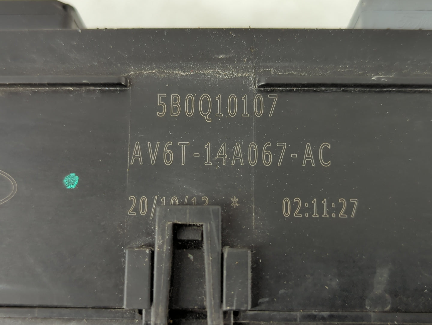 2013-2016 Ford Escape Fusebox Fuse Box Panel Relay Module P/N:AV6T-14A067-AC 5B0Q10107 Fits Fits 2013 2014 2015 2016 OEM Use