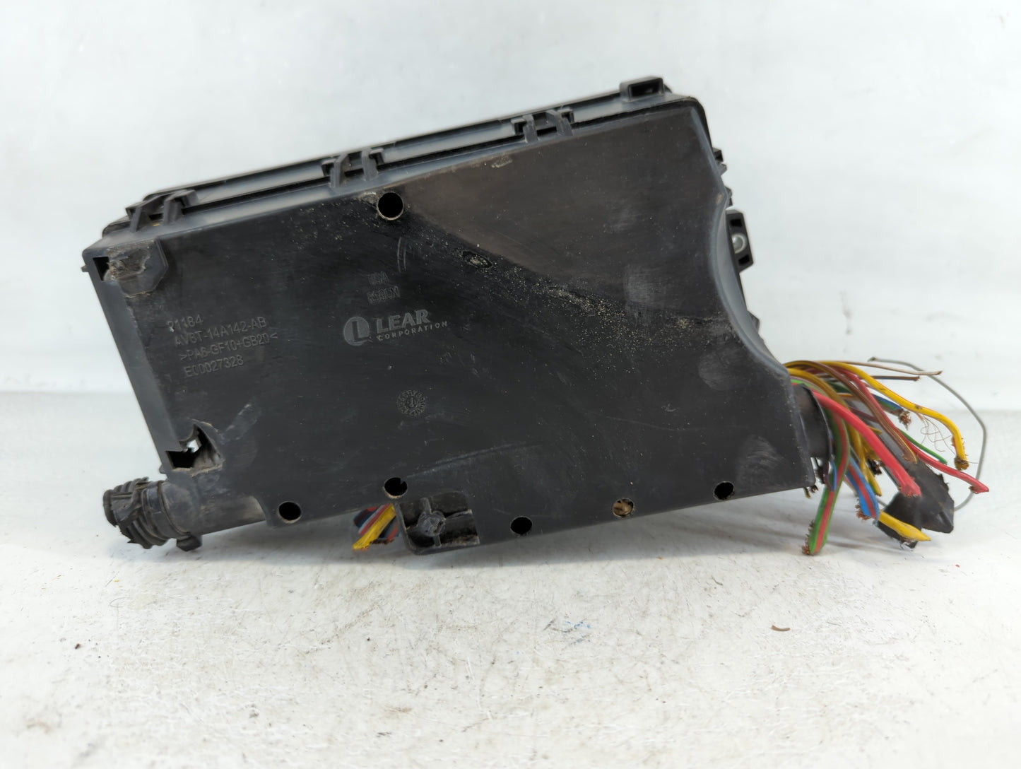 2013-2016 Ford Escape Fusebox Fuse Box Panel Relay Module P/N:AV6T-14A067-AD Fits Fits 2013 2014 2015 2016 OEM Used Auto Par