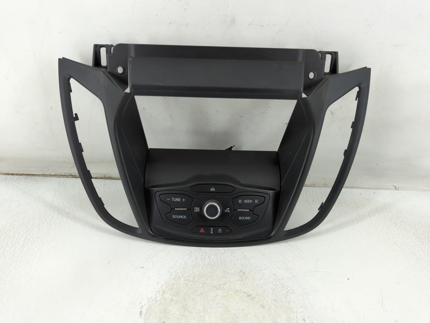 2013-2016 Ford Escape Radio AM FM Cd Player Receiver Replacement P/N:CJ54-18835-CCW Fits Fits 2013 2014 2015 2016 OEM Used A