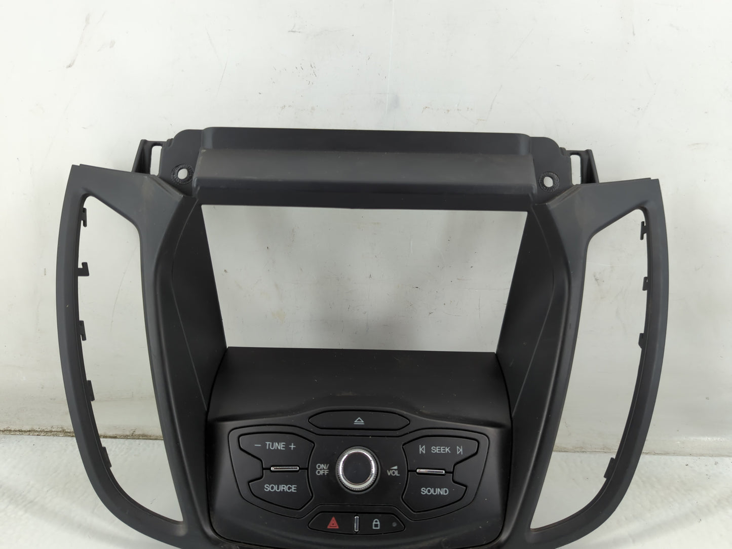 2013-2016 Ford Escape Radio AM FM Cd Player Receiver Replacement P/N:CJ54-18835-CCW Fits Fits 2013 2014 2015 2016 OEM Used A