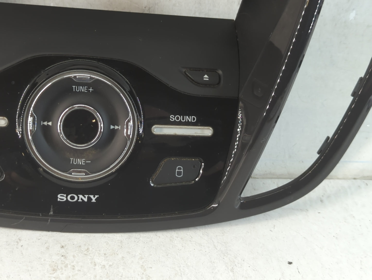 2013-2016 Ford Escape Radio Control Panel - Oemusedautoparts1.com
