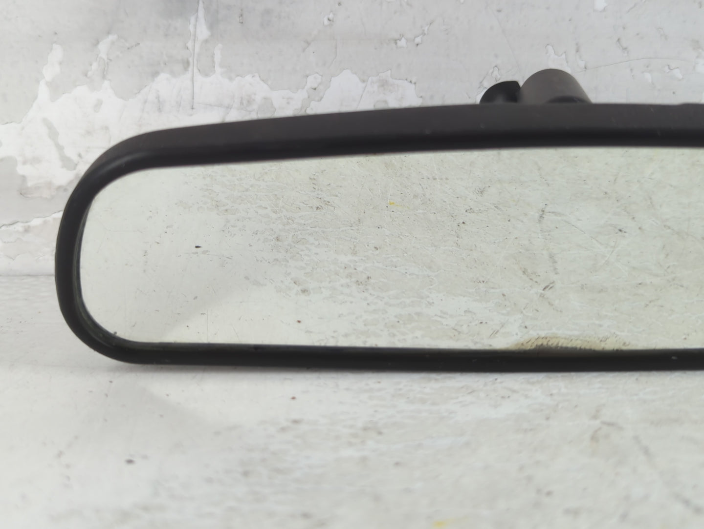 2014 Ford Escape Interior Rear View Mirror Replacement OEM P/N:IE8011681 Fits OEM Used Auto Parts - Oemusedautoparts1.com