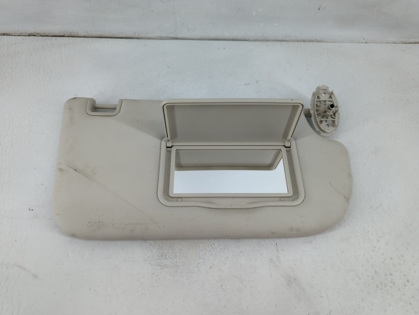 2013-2019 Ford Escape Sun Visor Shade Replacement Passenger Right Mirror Fits Fits 2013 2014 2015 2016 2017 2018 2019 OEM Us