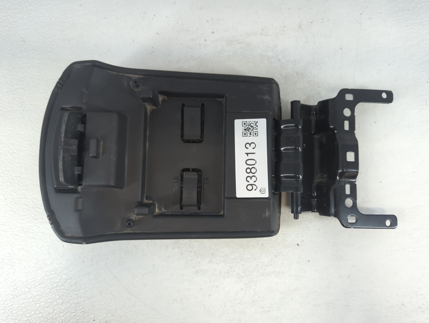 2014 Ford Escape Center Console Armrest Cover Lid Fits OEM Used Auto Parts - Oemusedautoparts1.com