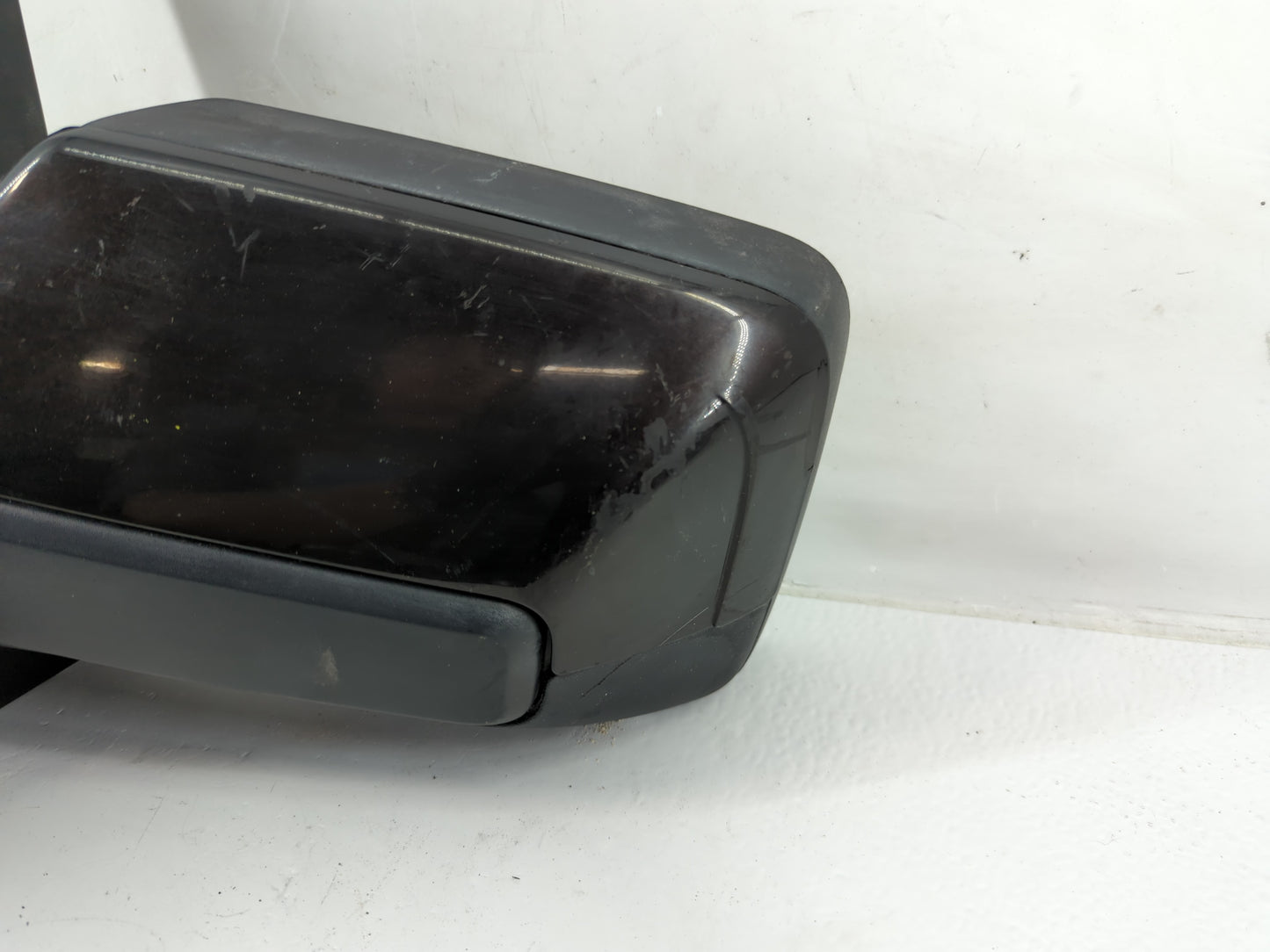 2014 Ford Expedition Driver Side View Mirror - Left Door Mirror OEM Used - Oemusedautoparts1.com