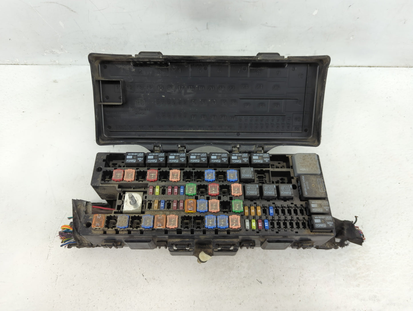 2009-2014 Ford Expedition Fusebox Fuse Box Panel Relay Module P/N:9L1T-14A003-AA Fits Fits 2009 2010 2011 2012 2013 2014 OEM