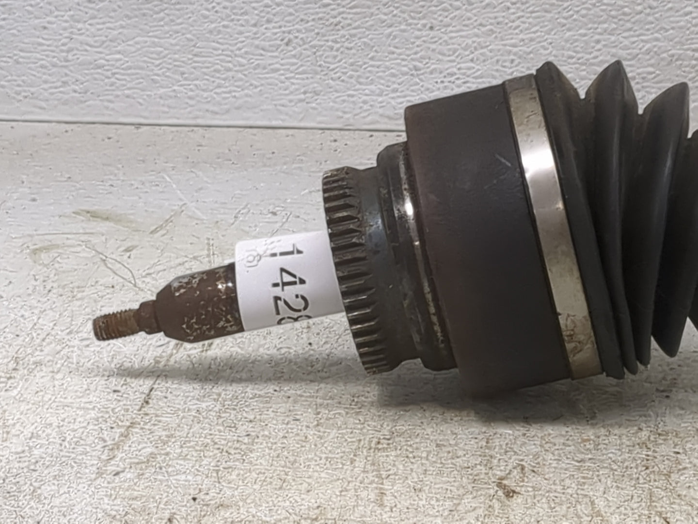 2007-2015 Ford Expedition Axle Shaft Front Passenger Cv C/v - Oemusedautoparts1.com