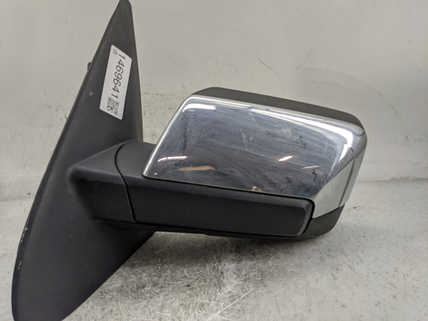 2014 Ford Expedition Driver Side View Mirror - Left Door Mirror OEM Used - Oemusedautoparts1.com
