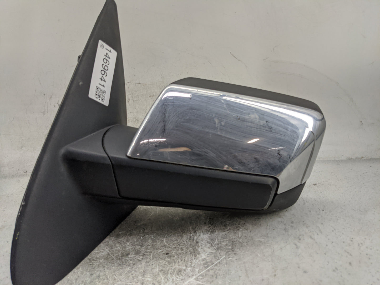 2014 Ford Expedition Driver Side View Mirror - Left Door Mirror OEM Used - Oemusedautoparts1.com