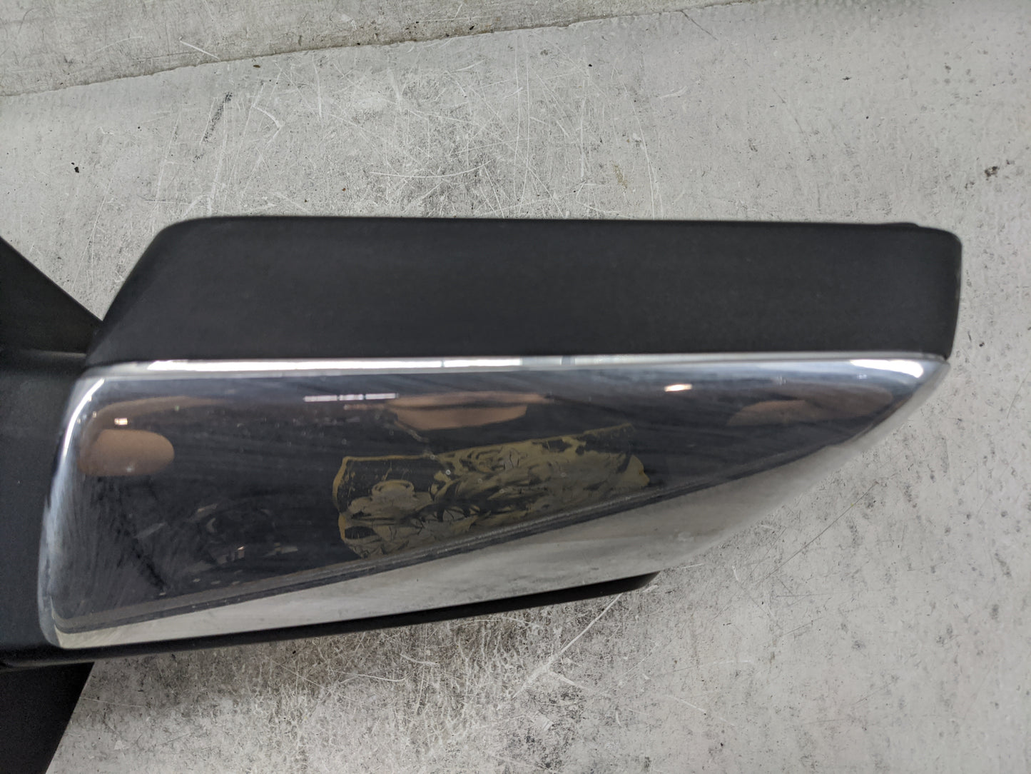 2014 Ford Expedition Driver Side View Mirror - Left Door Mirror OEM Used - Oemusedautoparts1.com