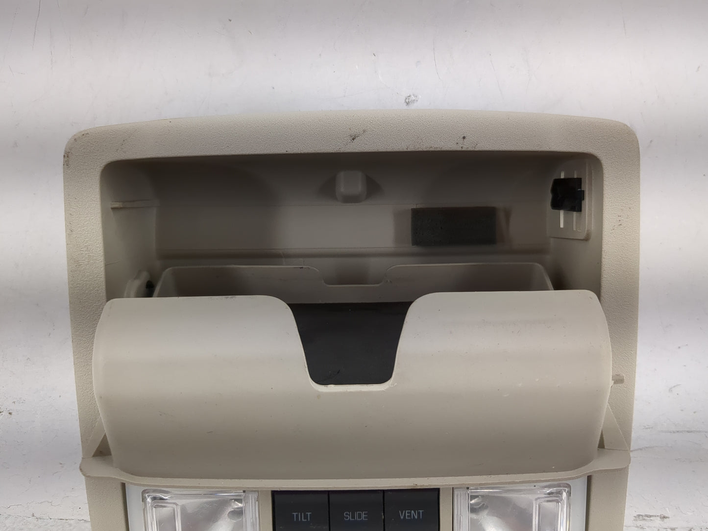 2014 Ford Expedition Overhead Roof Console Tan - Oemusedautoparts1.com