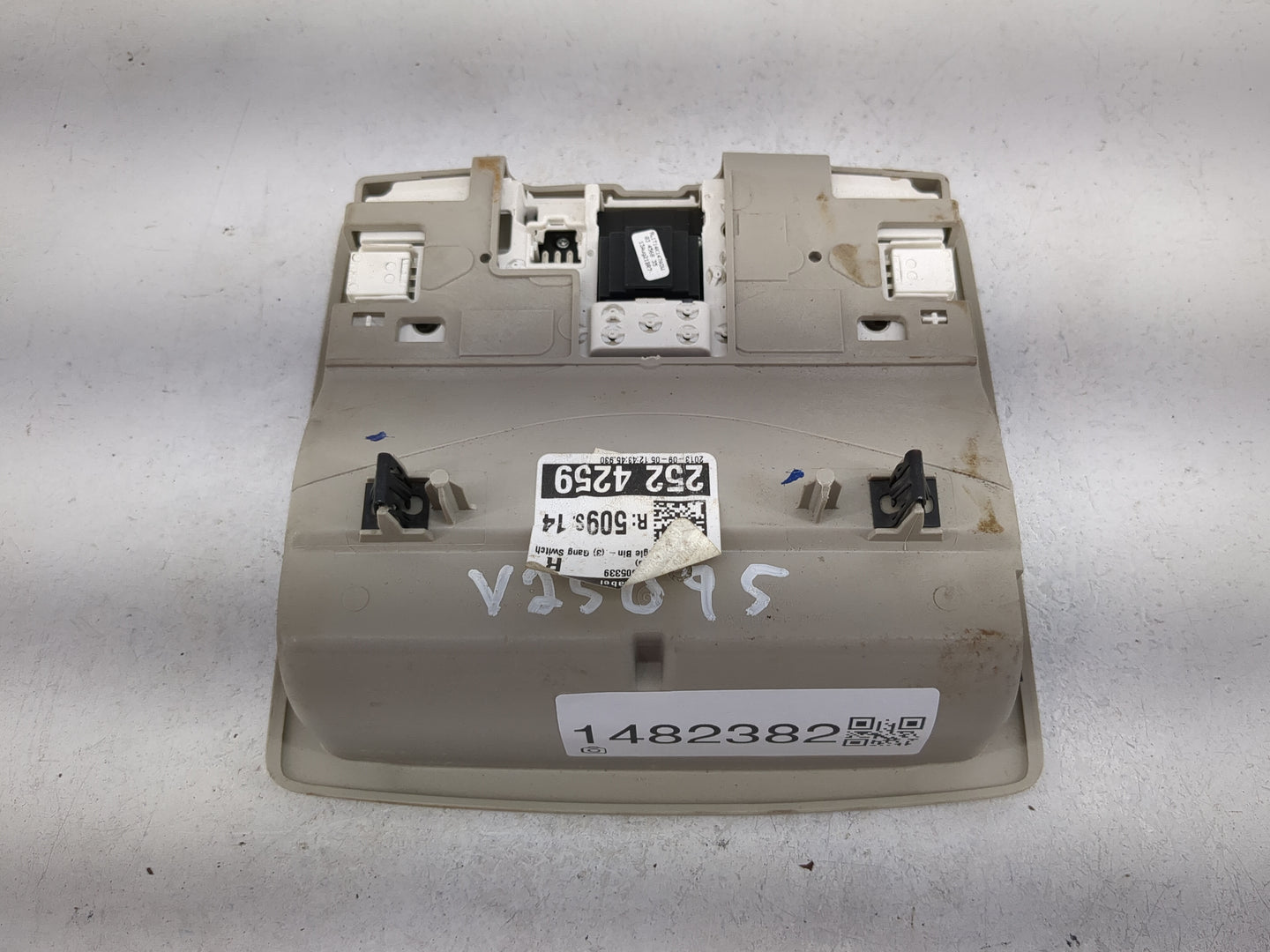 2014 Ford Expedition Overhead Roof Console Tan - Oemusedautoparts1.com