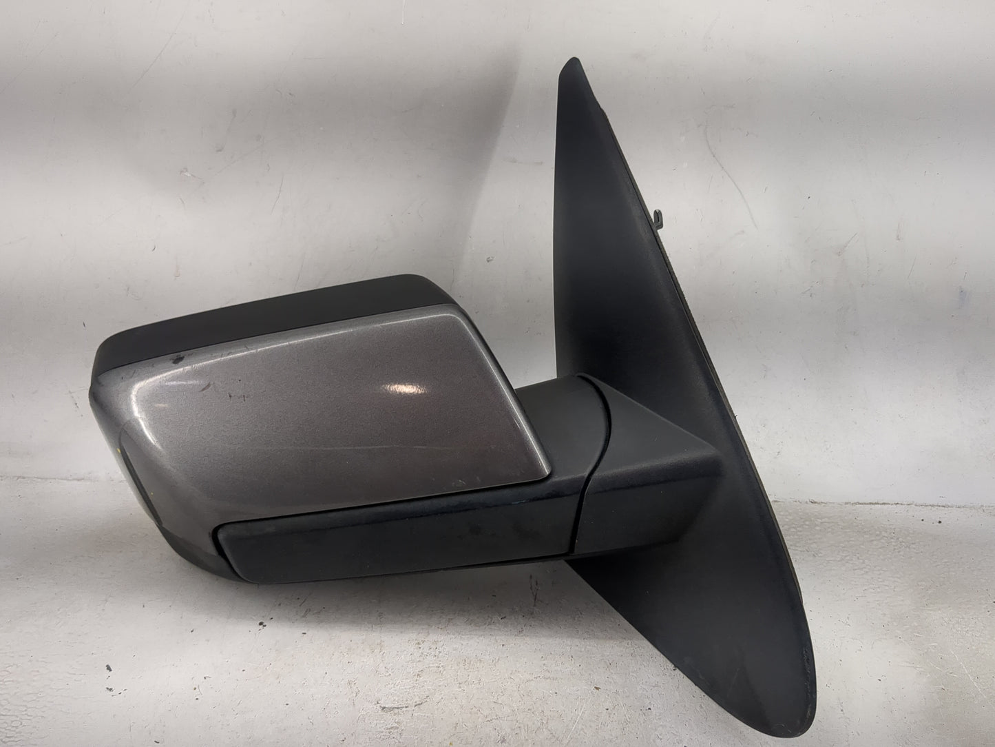 2014 Ford Expedition Passenger Side View Mirror - Right Door Mirror OEM Used - Oemusedautoparts1.com