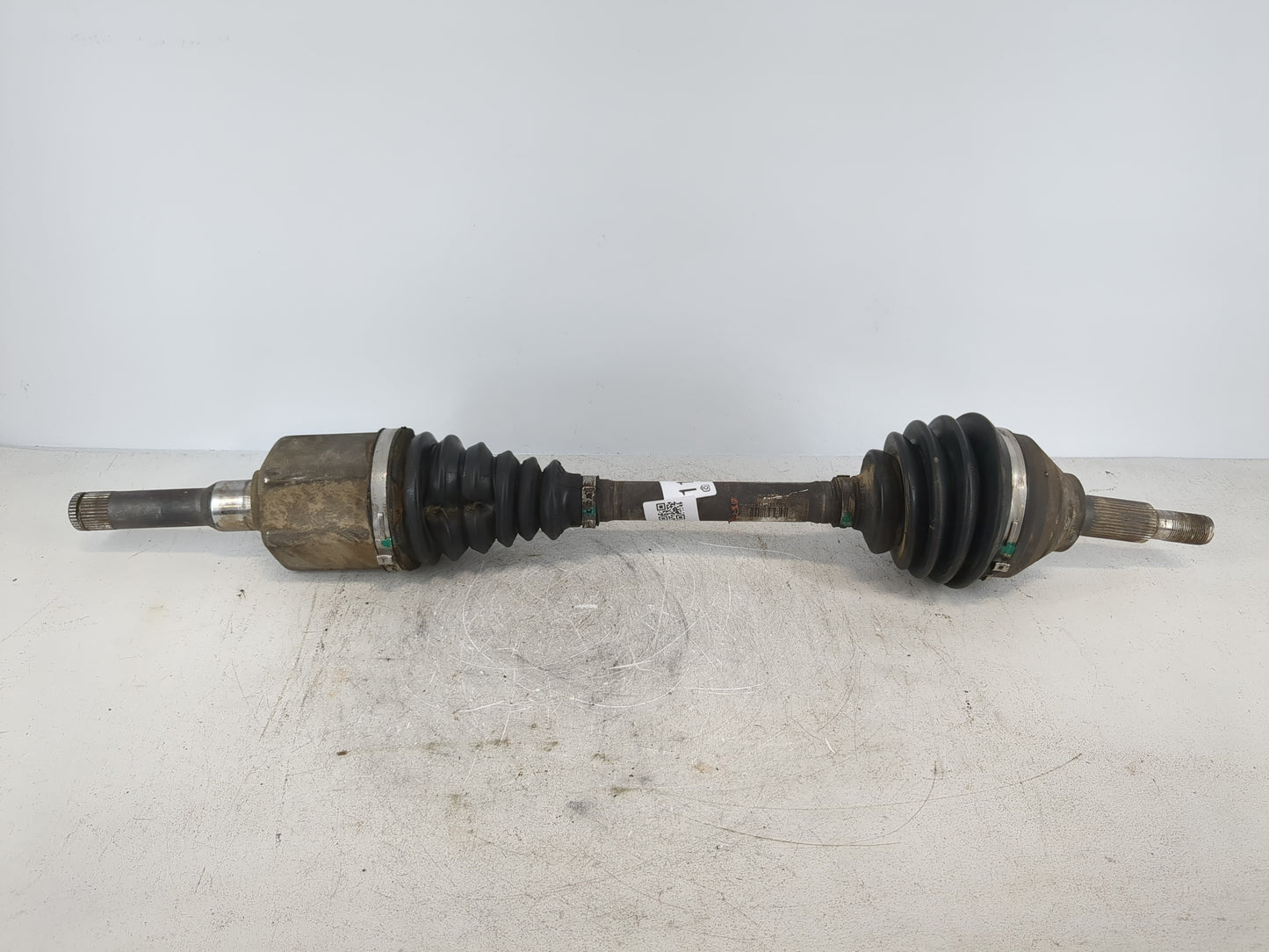 2012-2015 Ford Explorer Axle Shaft Front Driver Cv C/v - Oemusedautoparts1.com