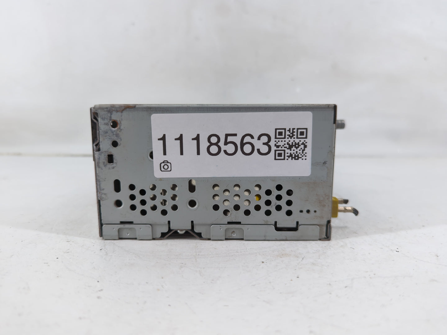 2014 Ford Explorer Radio AM FM Cd Player Receiver Replacement P/N:EB5T-19C107-BB Fits OEM Used Auto Parts - Oemusedautoparts