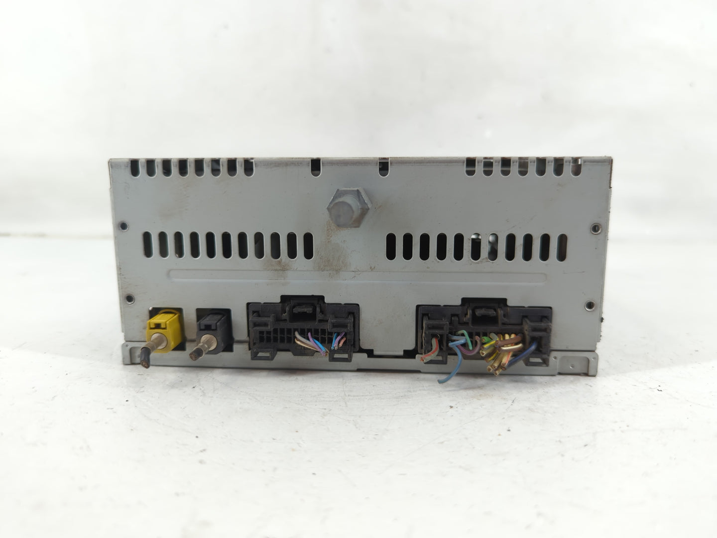 2014 Ford Explorer Radio AM FM Cd Player Receiver Replacement P/N:EB5T-19C107-BB Fits OEM Used Auto Parts - Oemusedautoparts