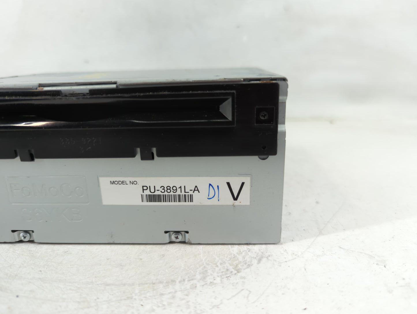 2014 Ford Explorer Radio AM FM Cd Player Receiver Replacement P/N:EB5T-19C107-CB EB5T-19C107-BB Fits OEM Used Auto Parts - O