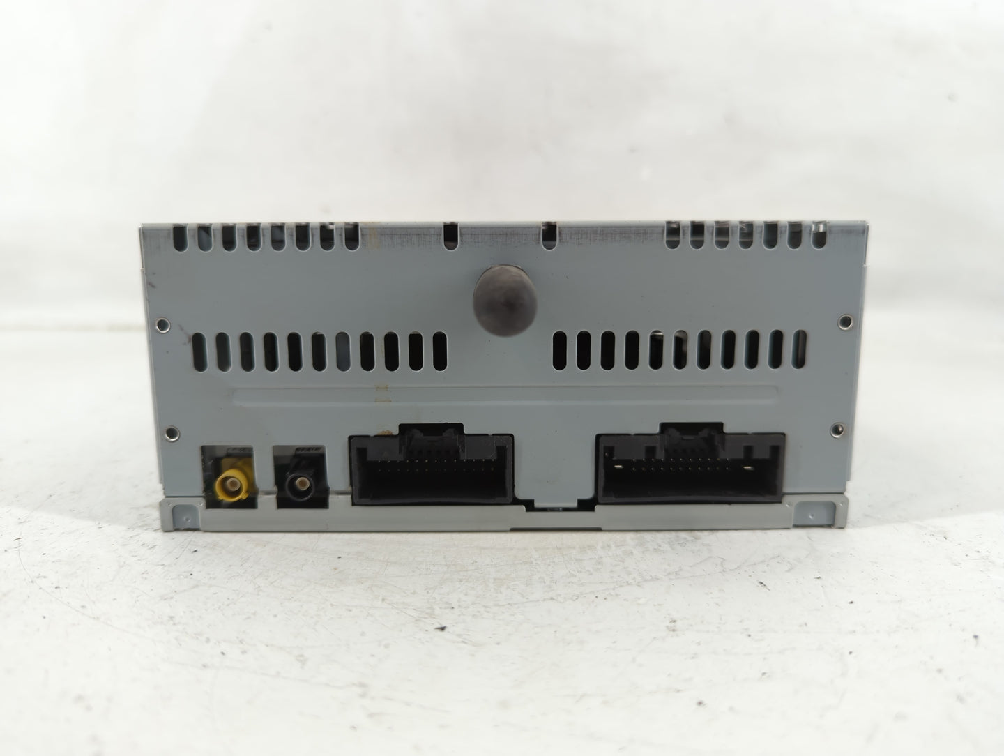 2014 Ford Explorer Radio AM FM Cd Player Receiver Replacement P/N:EB5T-19C107-CB EB5T-19C107-BB Fits OEM Used Auto Parts - O