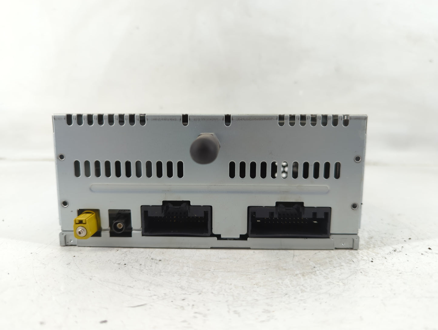 2014 Ford Explorer Radio AM FM Cd Player Receiver Replacement P/N:EB5T-19C107-FA Fits OEM Used Auto Parts - Oemusedautoparts
