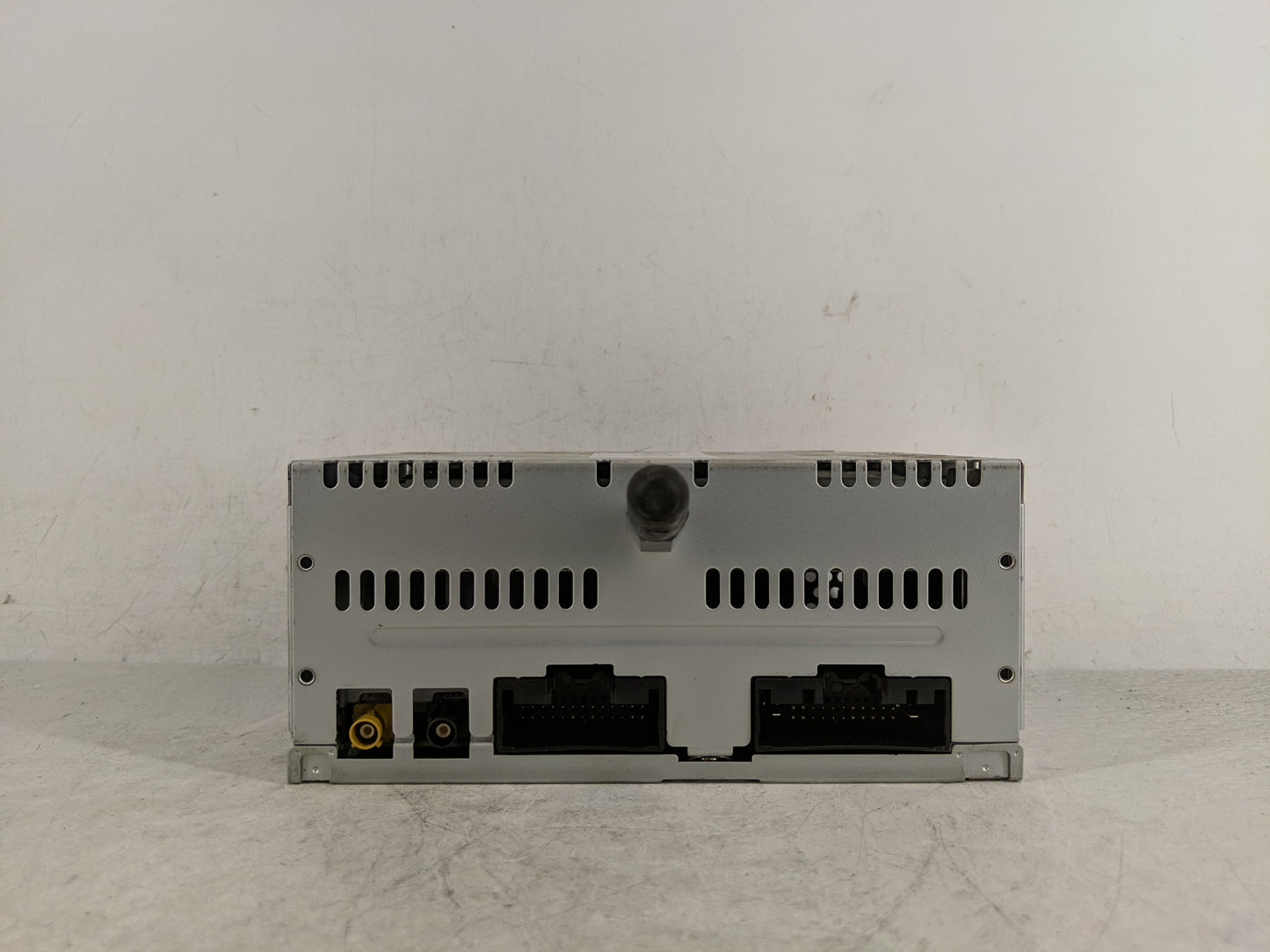 2014 Ford Explorer Radio AM FM Cd Player Receiver Replacement P/N:EB5T-19C107-EA Fits OEM Used Auto Parts - Oemusedautoparts
